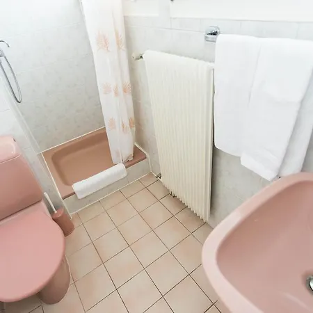 Des Pierrettes Motel Lausana