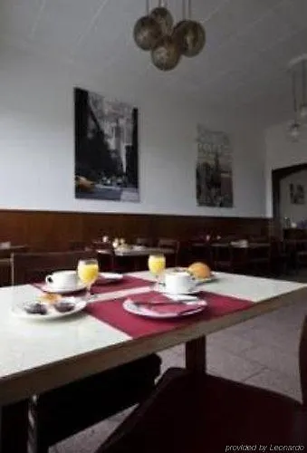 Des Pierrettes موتيل