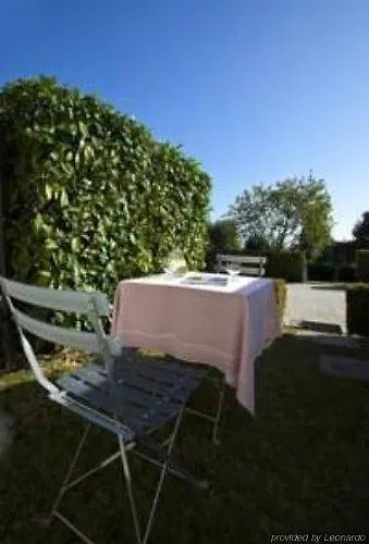 Des Pierrettes 2* لوزان