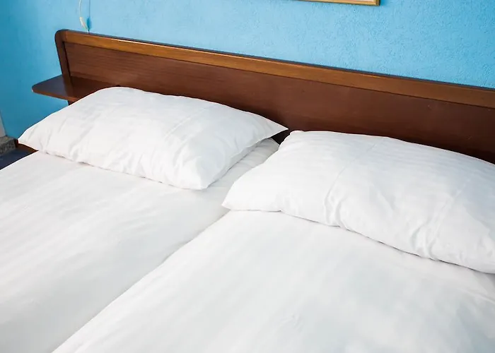 Des Pierrettes موتيل