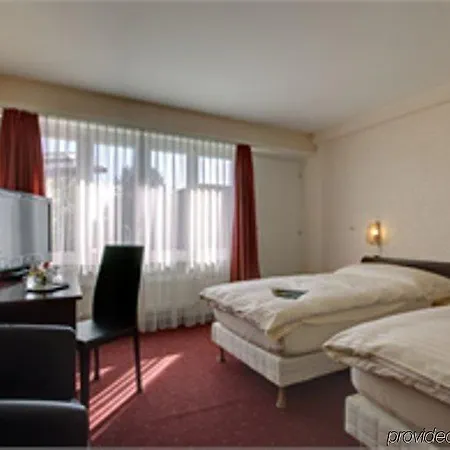 Des Pierrettes 汽车旅馆 2*