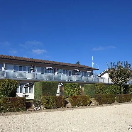 Des Pierrettes 汽车旅馆 2*