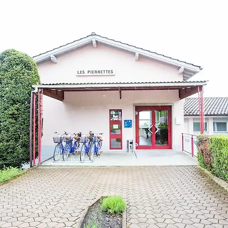 Des Pierrettes 汽车旅馆 2*